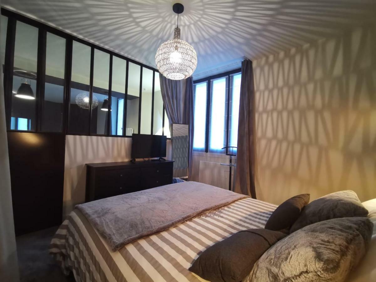 Au Saint Martin Lägenhet Cholet Exteriör bild